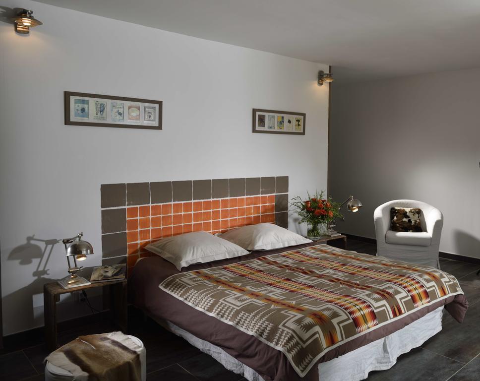 Mas De Bouvet En Camargue Bed and Breakfast Albaron Exteriör bild